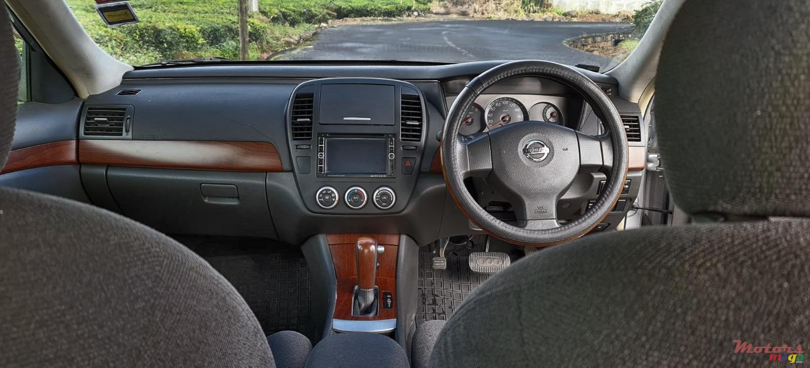 2008' Nissan Bluebird photo #4