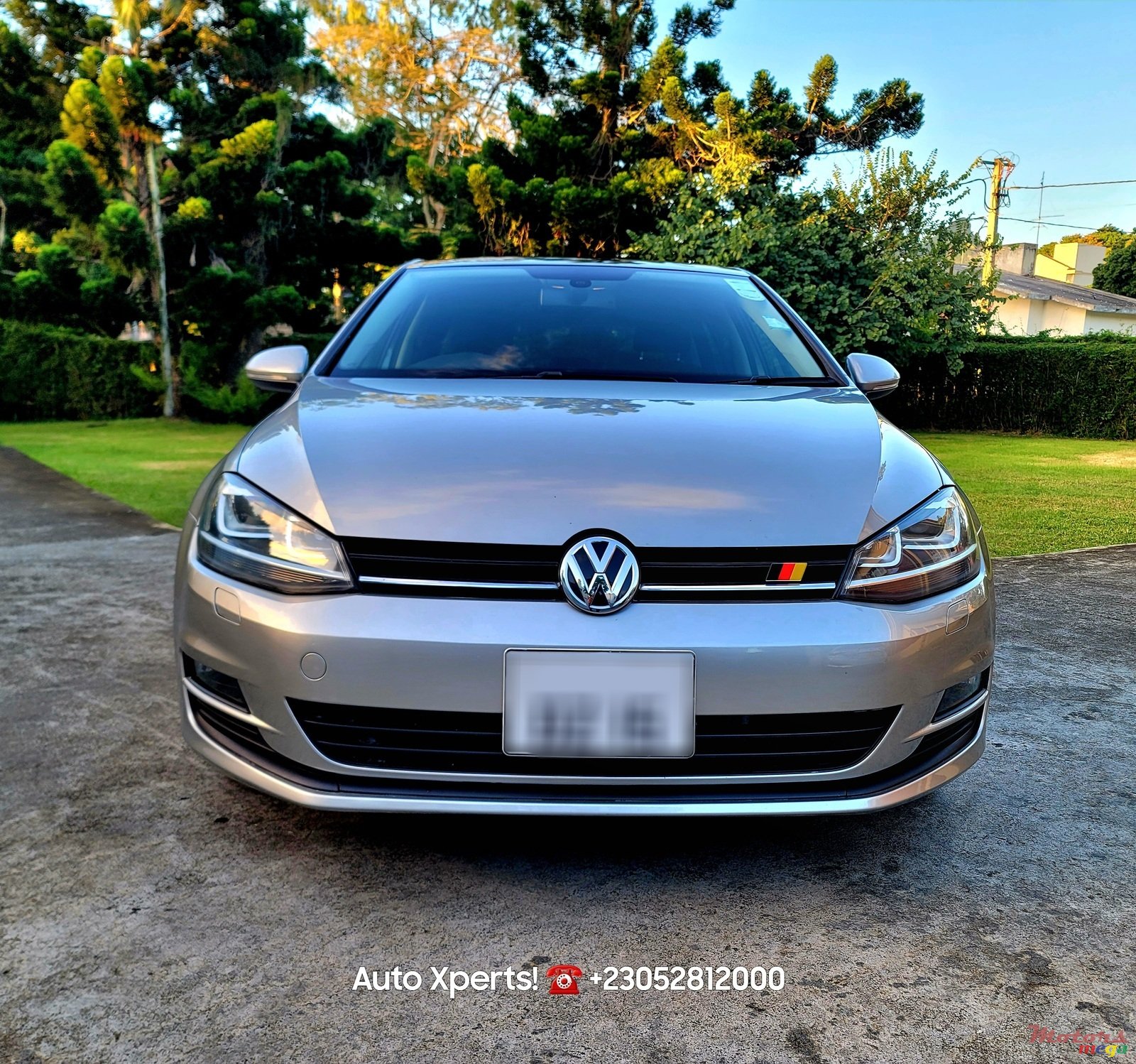 2015' Volkswagen Golf TSi photo #2