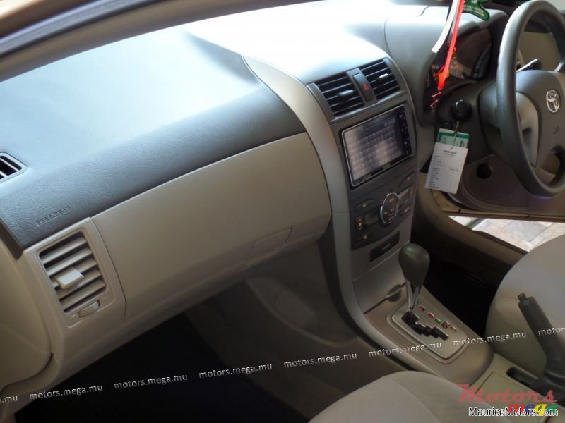 2009' Toyota Corolla Axio X HID LTD photo #5