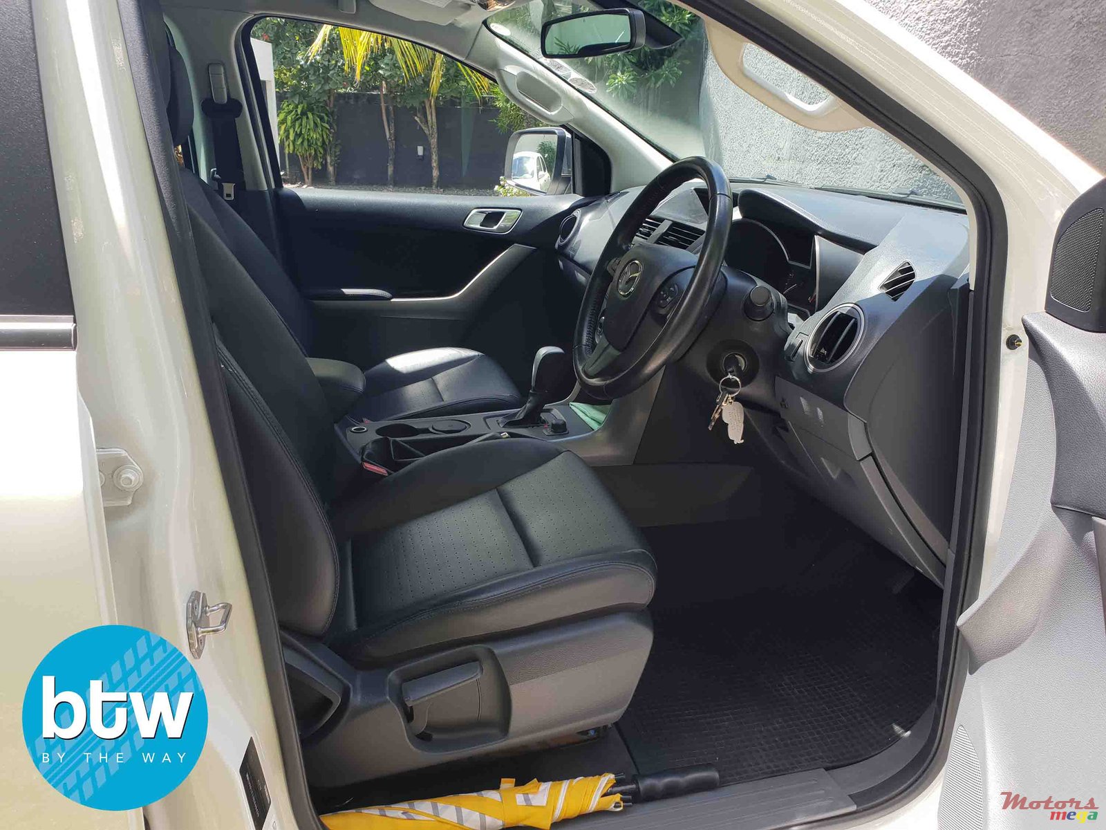 2016' Mazda BT-50 photo #6