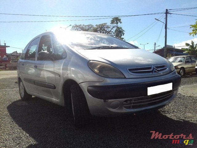 2003' Citroen Picasso photo #4