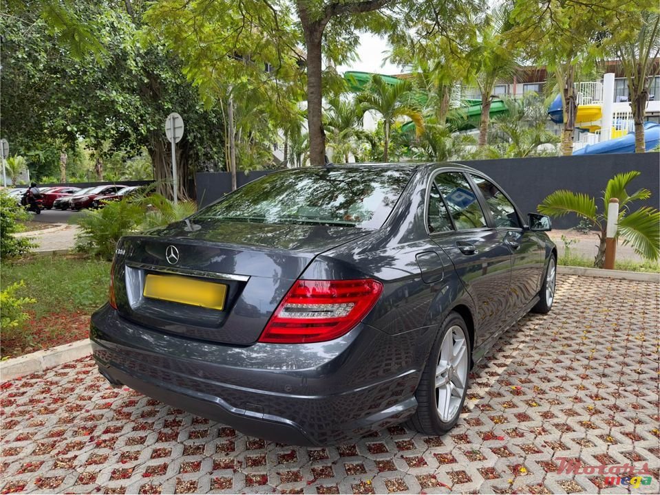 2013' Mercedes-Benz AMG photo #4