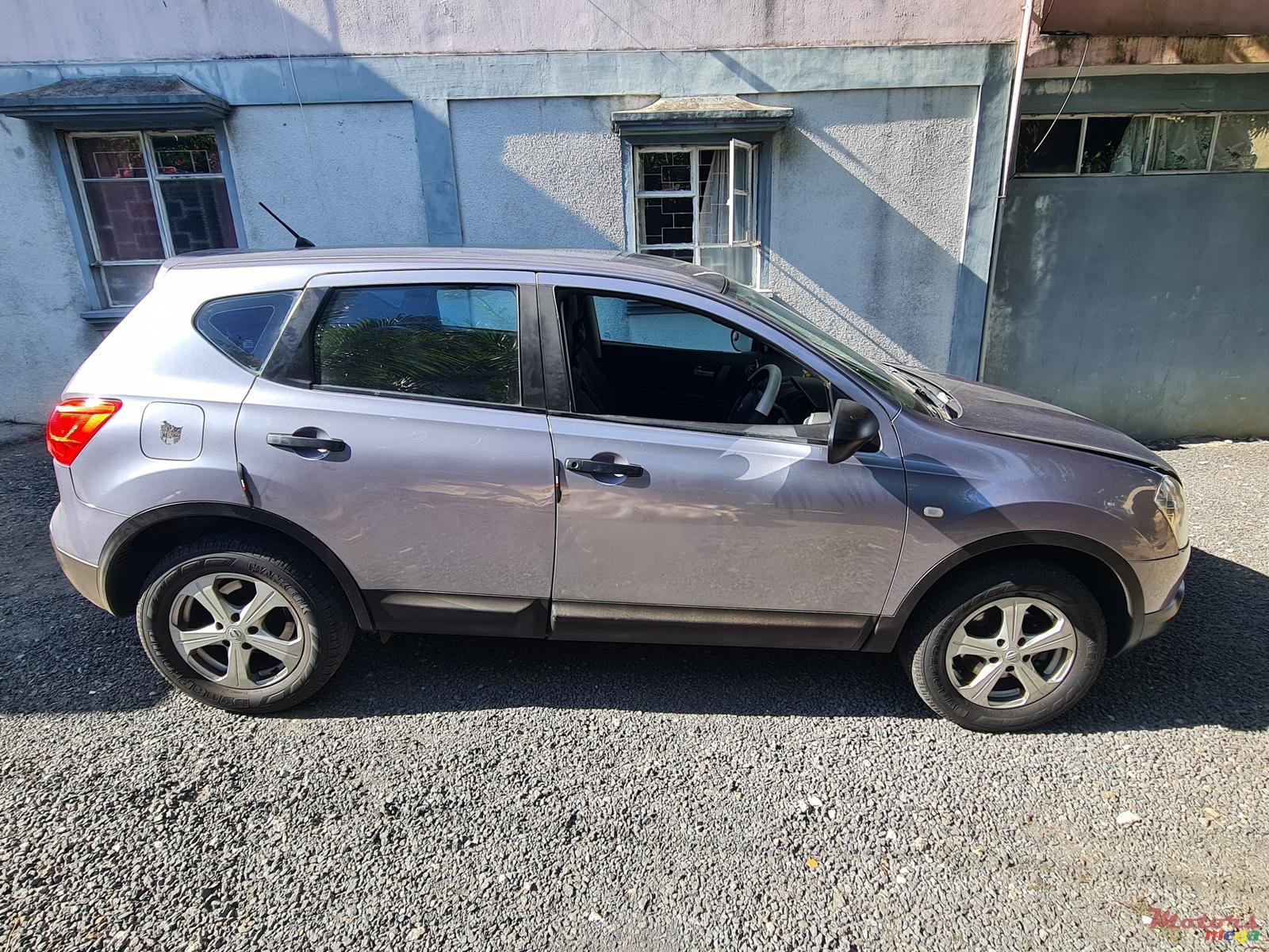 2009' Nissan Qashqai photo #2