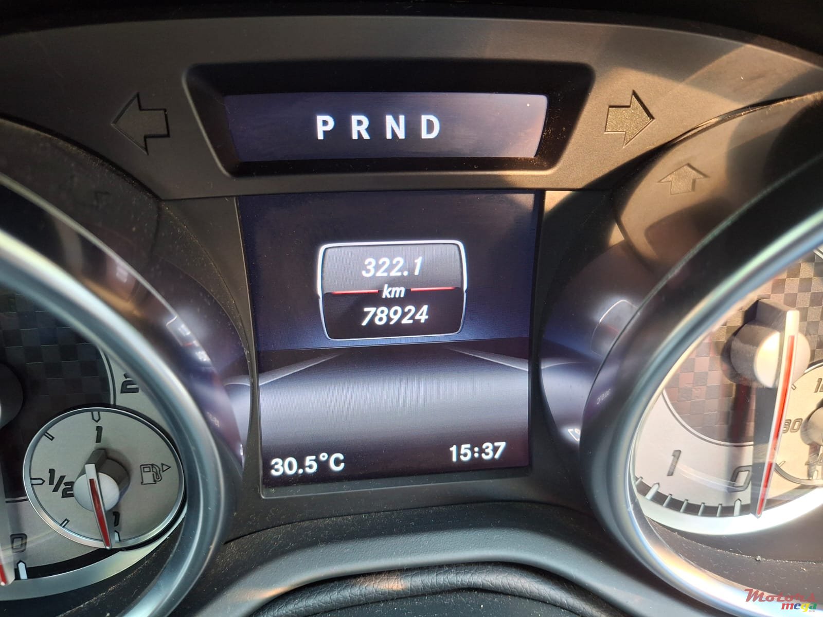 2013' Mercedes-Benz SLK 200 AMG 1.8 photo #7