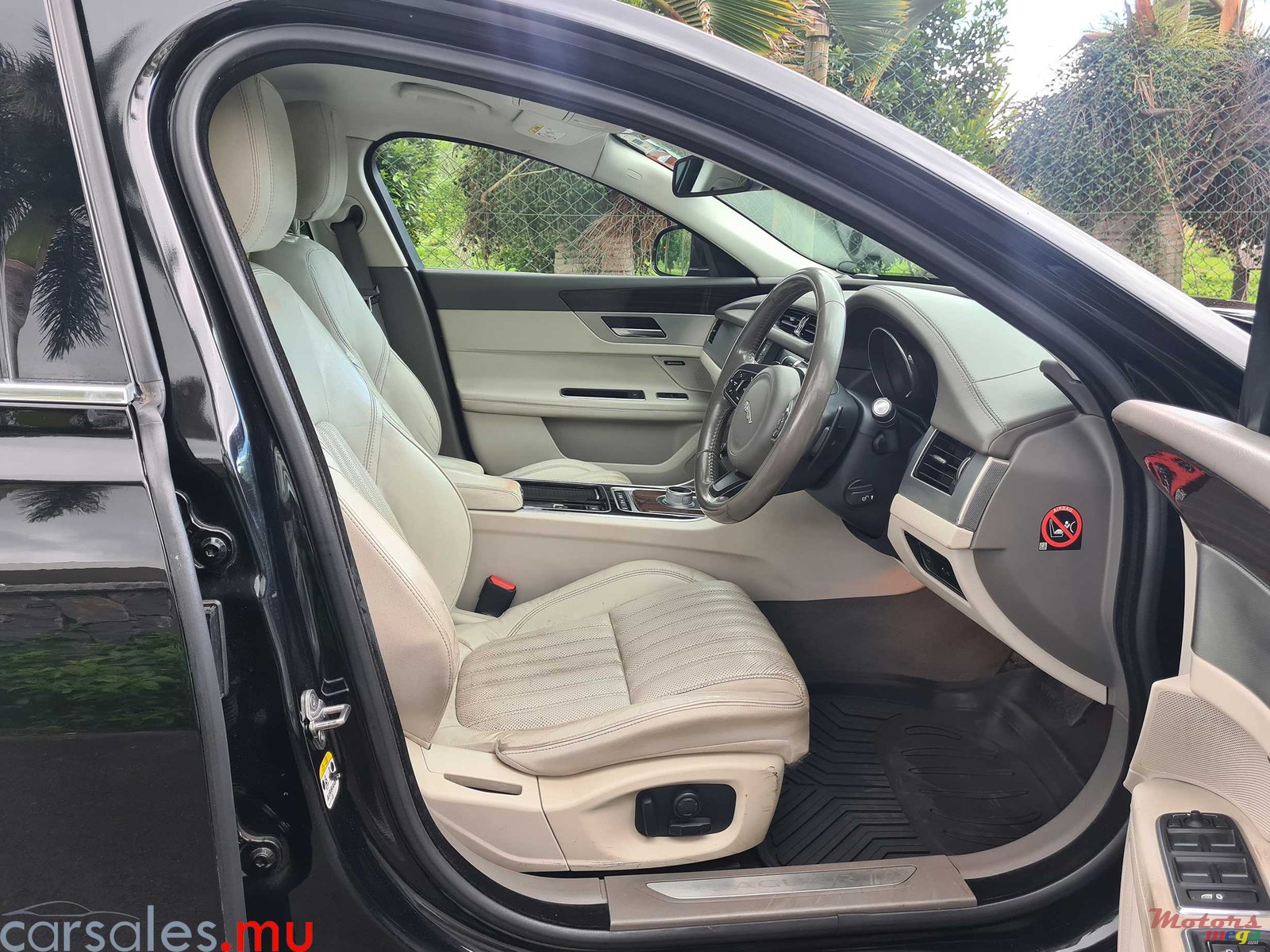 2019' Jaguar XF 25t 2.0 photo #6