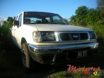1997' Nissan Pickup photo #1