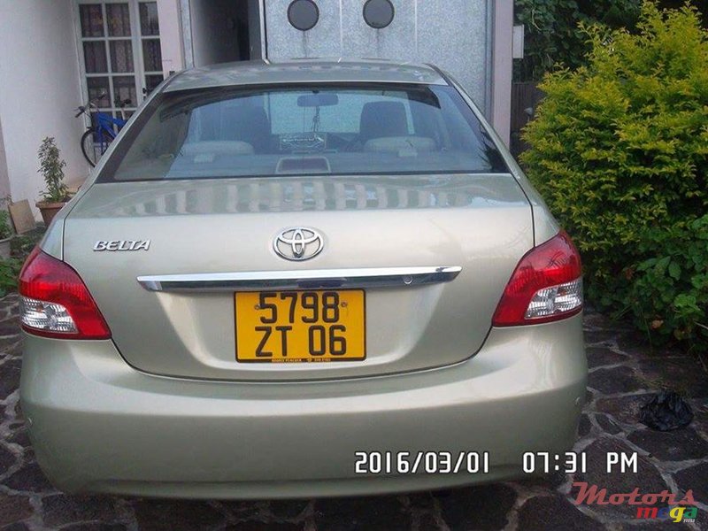 2006' Toyota Corolla Belta photo #4