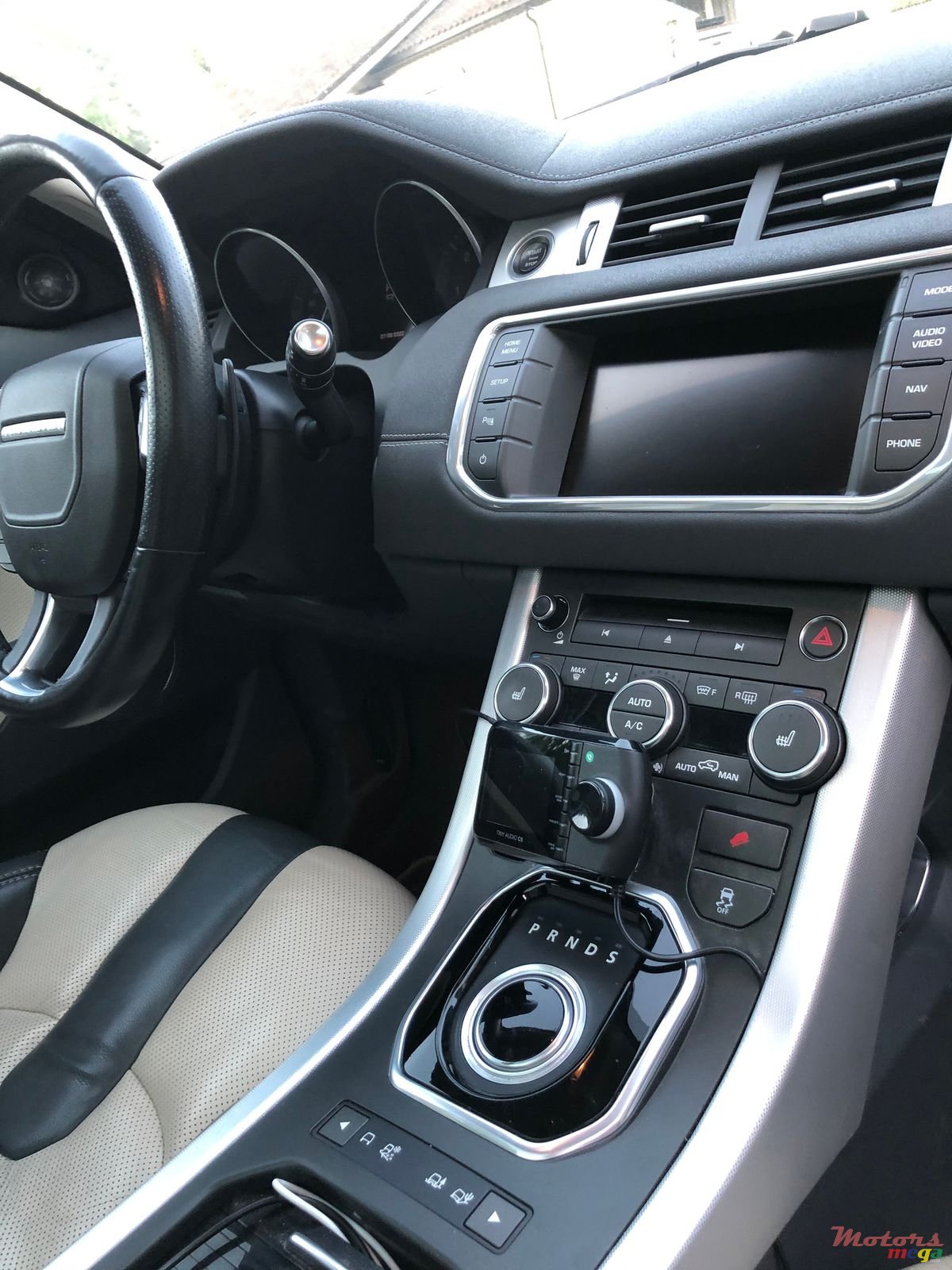 2012' Rover Range Rover photo #4