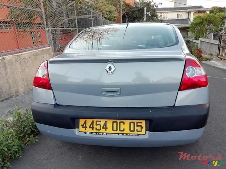 2005' Renault Megane photo #4