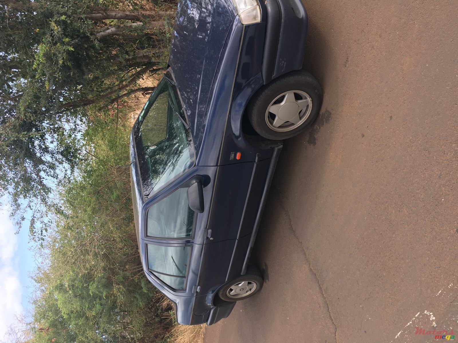 1993' Renault 19 photo #1