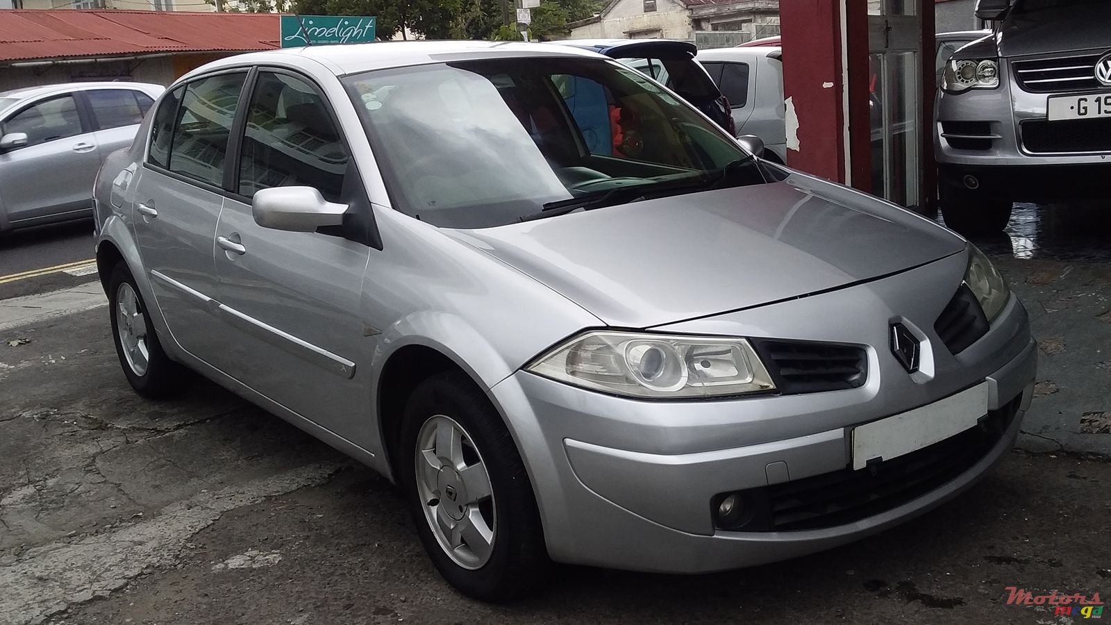 2007' Renault Megane photo #2