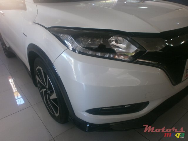 2017' Honda Vezel Rs photo #5