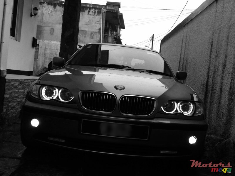 2003' BMW 318 photo #1