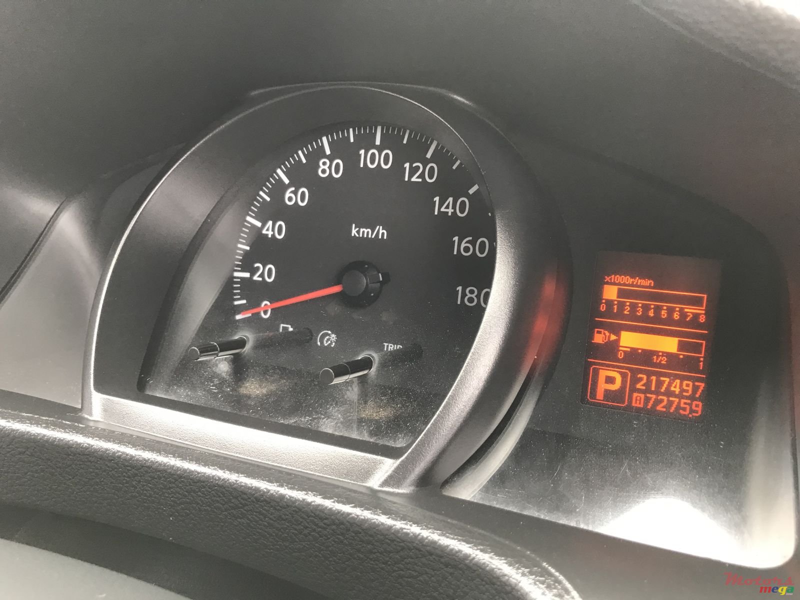 2011' Nissan NV 200 photo #6