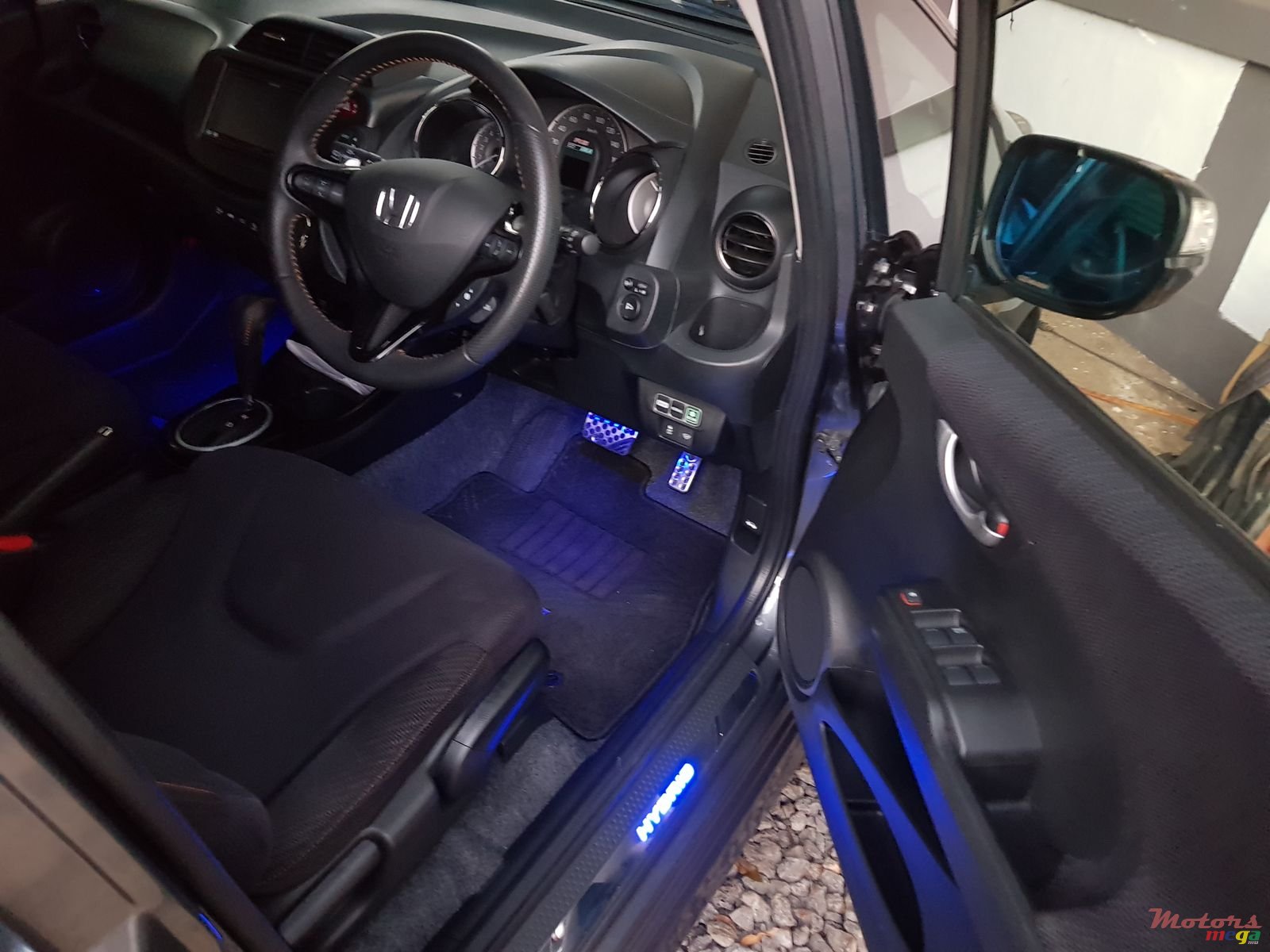 2013' Honda Fit Fit rs hybrid 2013 photo #1