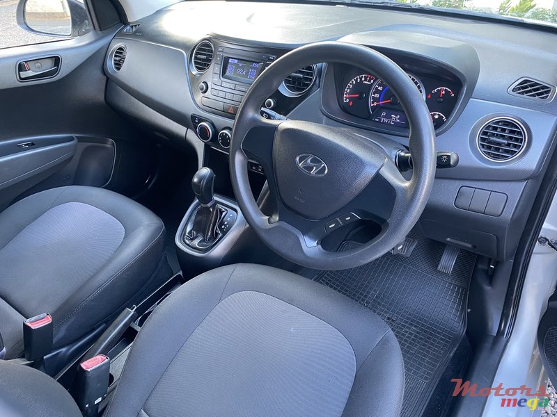 2020' Hyundai i10 Automatic photo #6