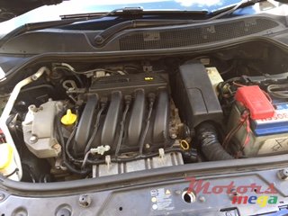 2007' Renault Megane photo #3