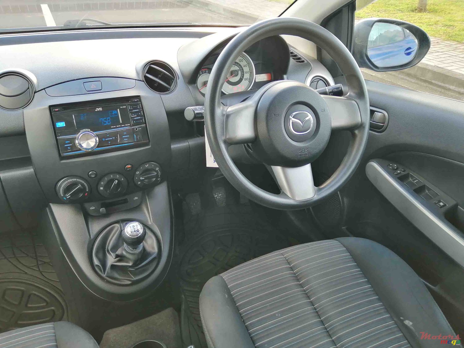 2008' Mazda Demio photo #6