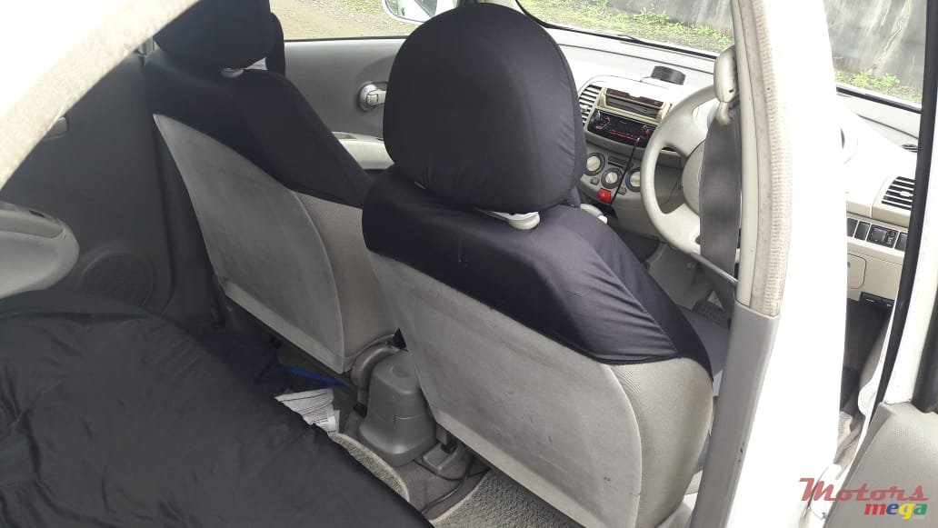 2005' Nissan March photo #4