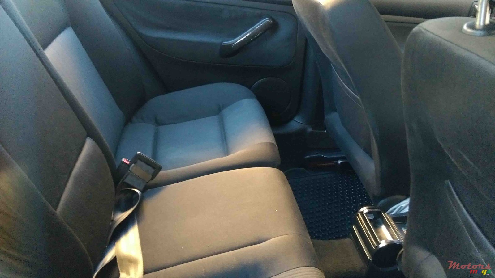 2002' Volkswagen Bora photo #4