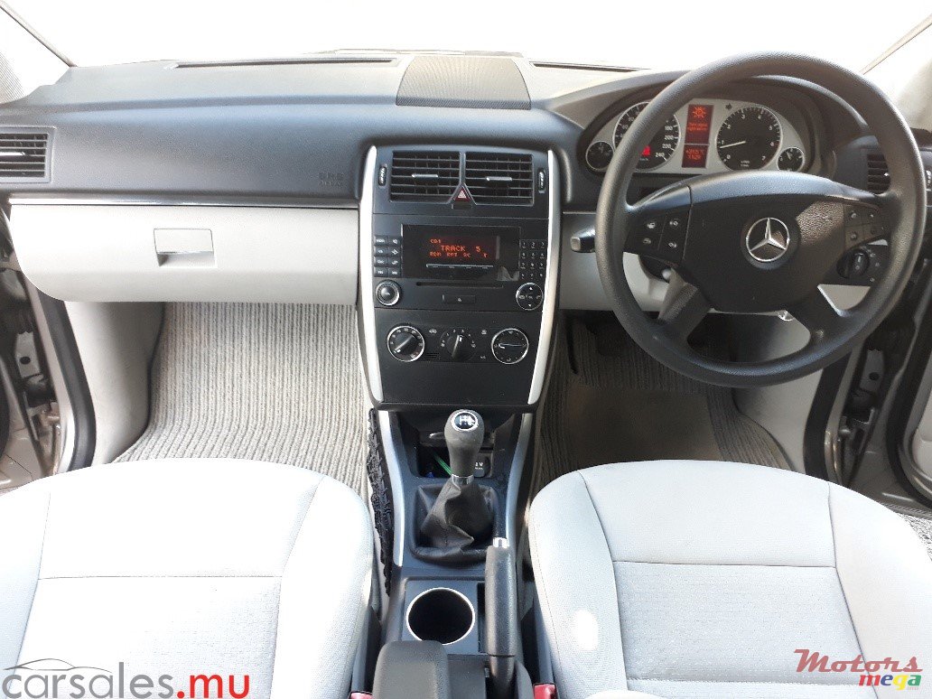 2006' Mercedes-Benz B 150 photo #6