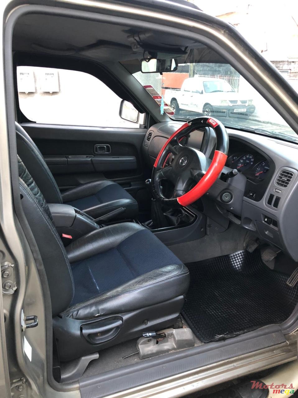 2006' Nissan Hardbody 4x4 photo #4