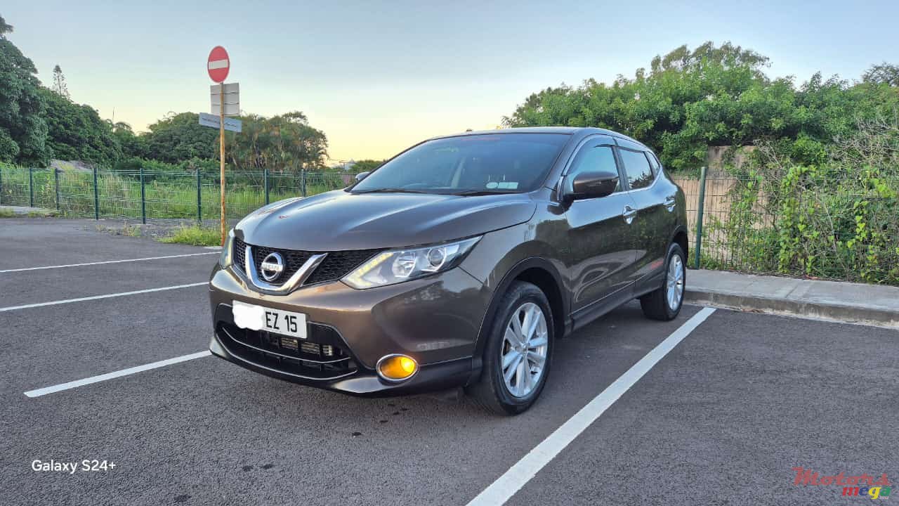 2015' Nissan Qashqai photo #2