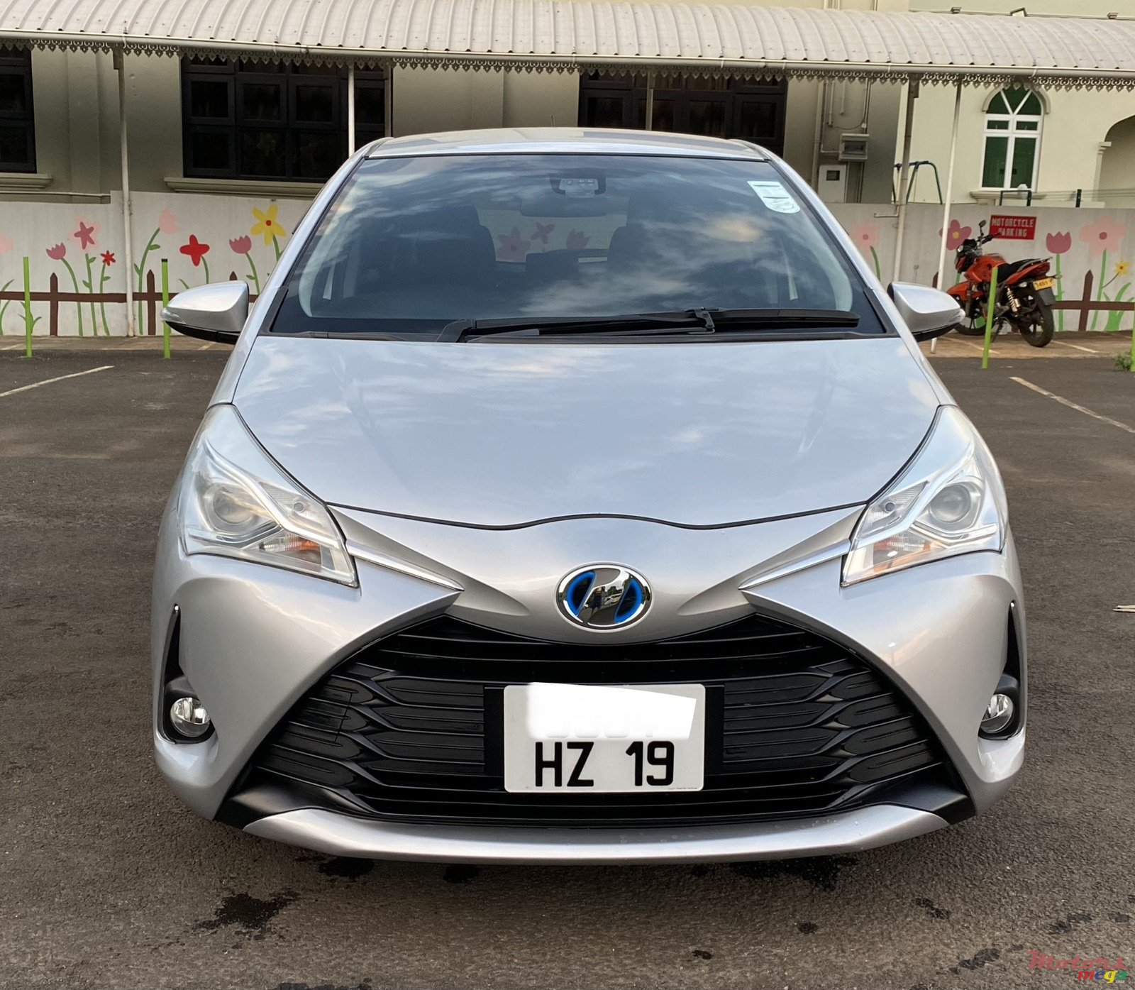 2019' Toyota Vitz Hybrid photo #1