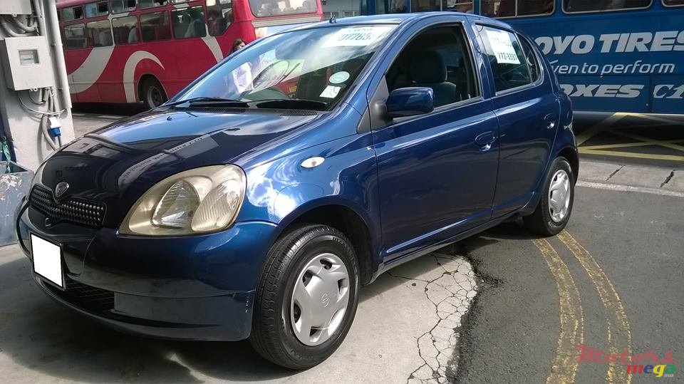 1999' Toyota Vitz Limited Edition photo #2