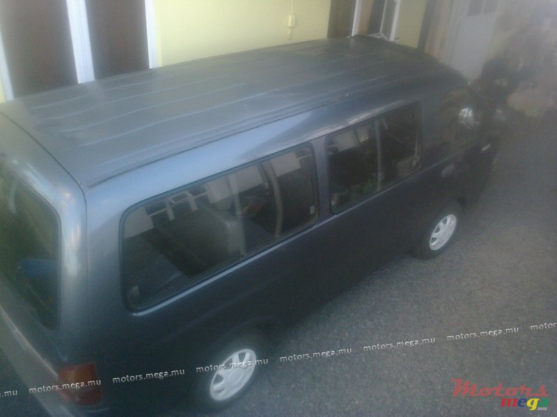 2003' Kia Pregio photo #1