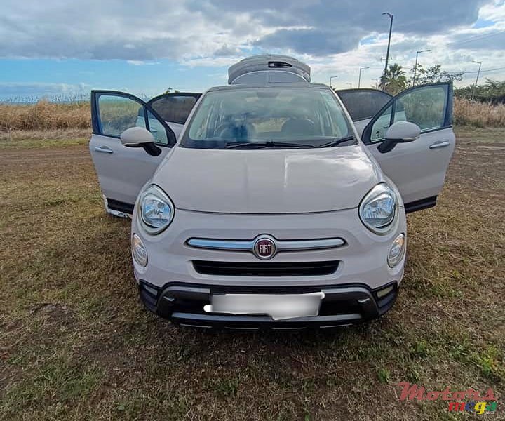 2016' Fiat 500X photo #2