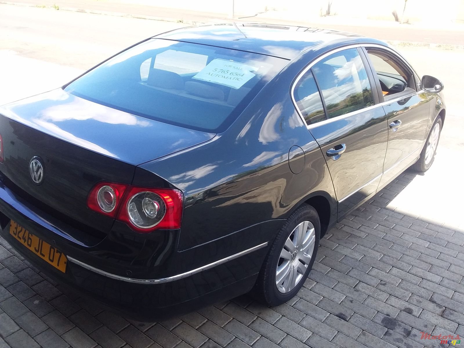 2007' Volkswagen Passat B6 photo #1