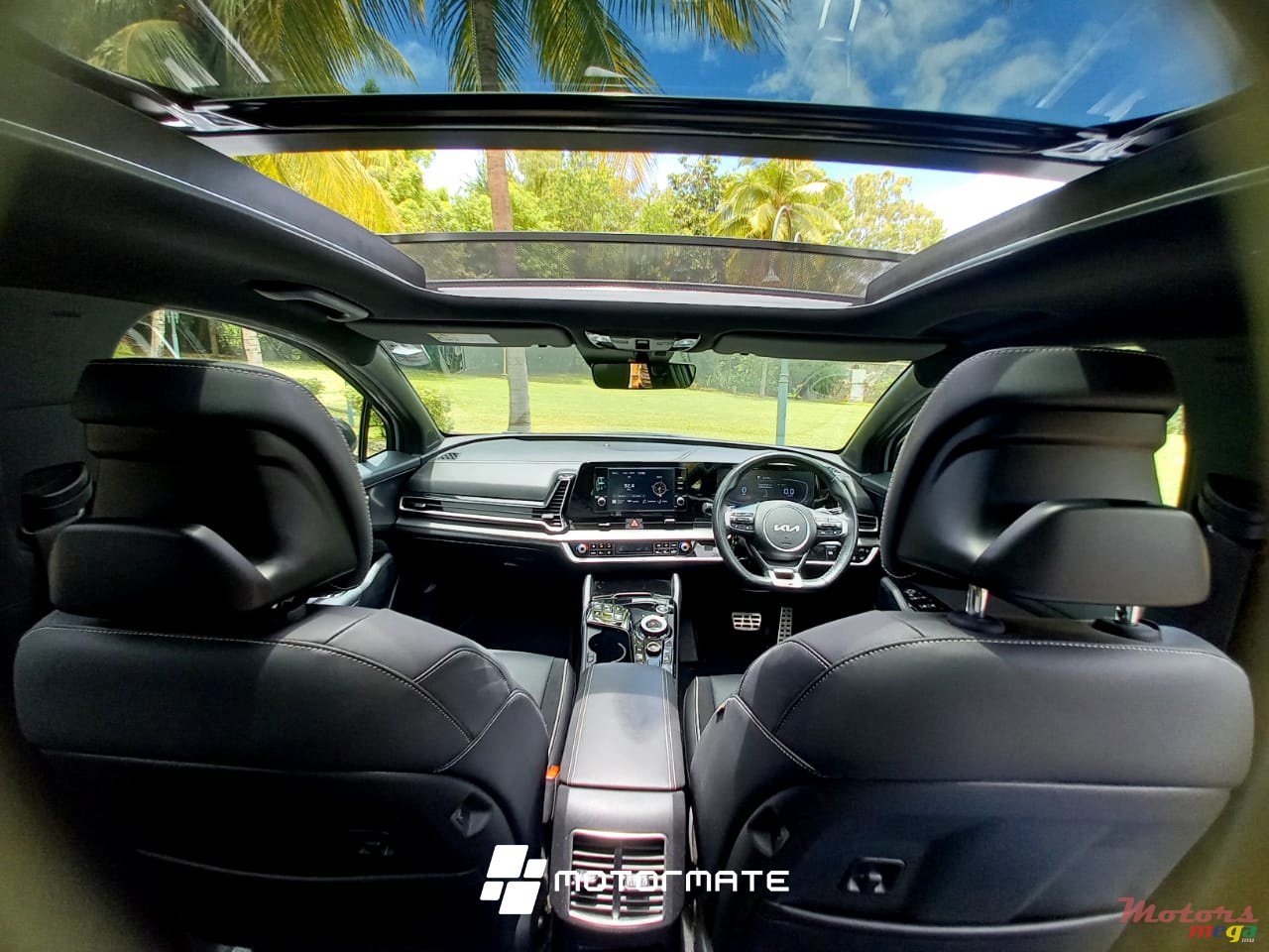 2024' Kia Sportage GT LINE PLUS photo #4