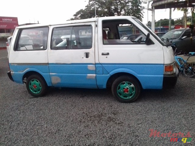 1989' Nissan Vanette photo #3