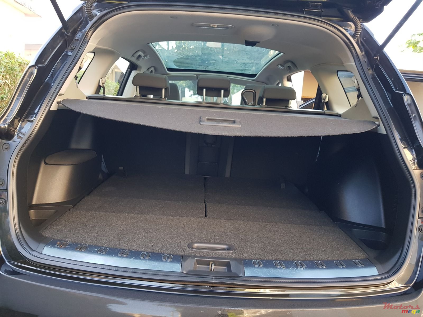 2012' Nissan Qashqai+2 photo #7