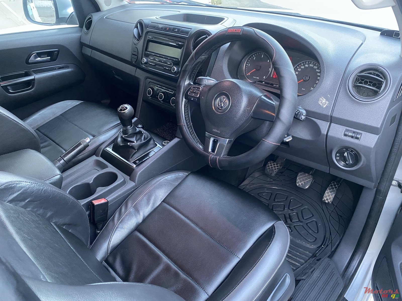 2016' Volkswagen Amarok TDI 4motion photo #5