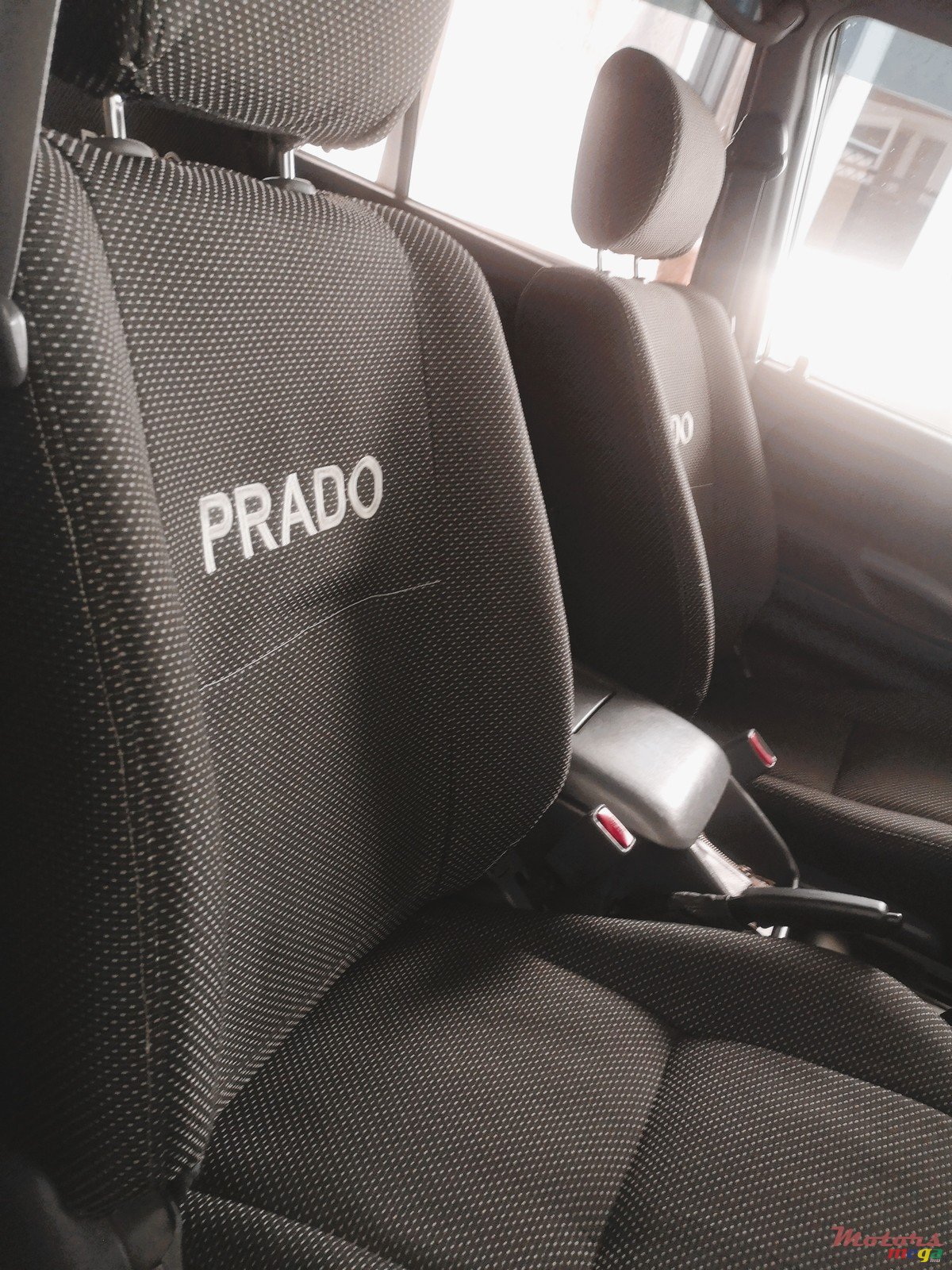 2000' Toyota Land Cruiser Prado photo #7