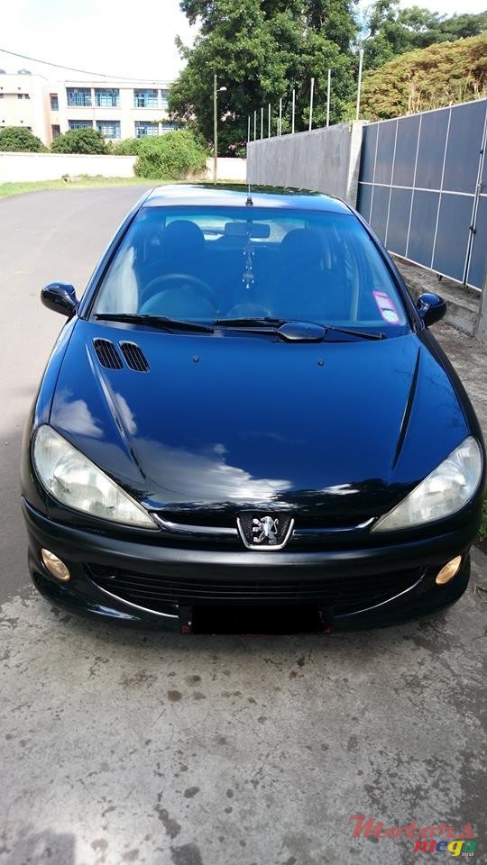 2003' Peugeot 206 XR photo #3