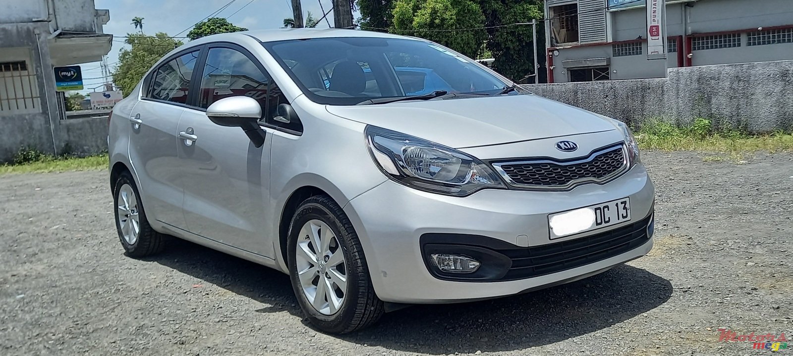 2013' Kia Rio photo #2