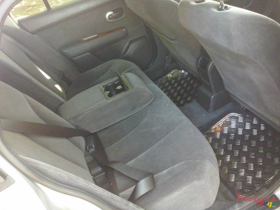 2005' Nissan Tiida jant cosmic photo #5