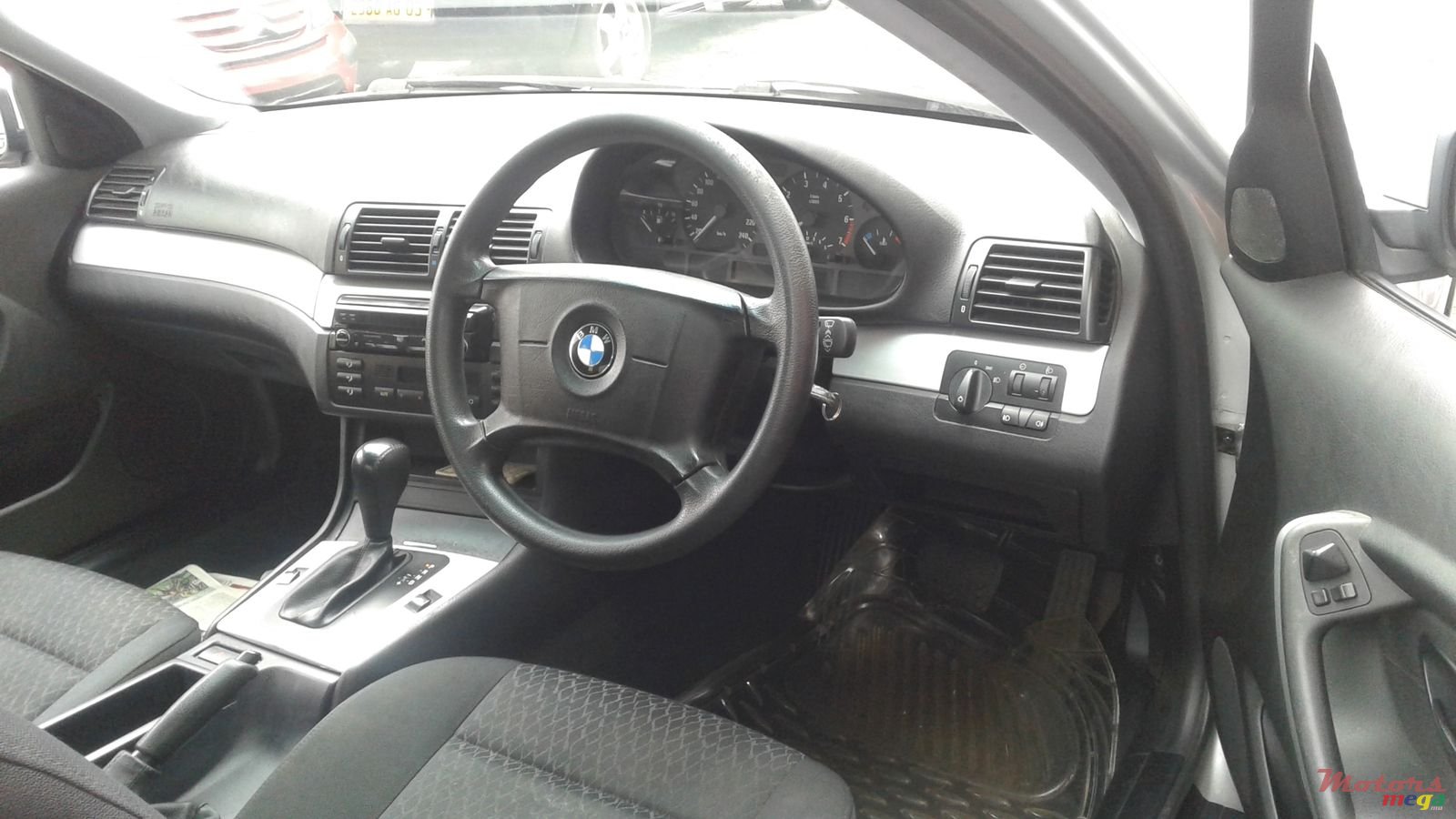 2003' BMW 316 photo #3