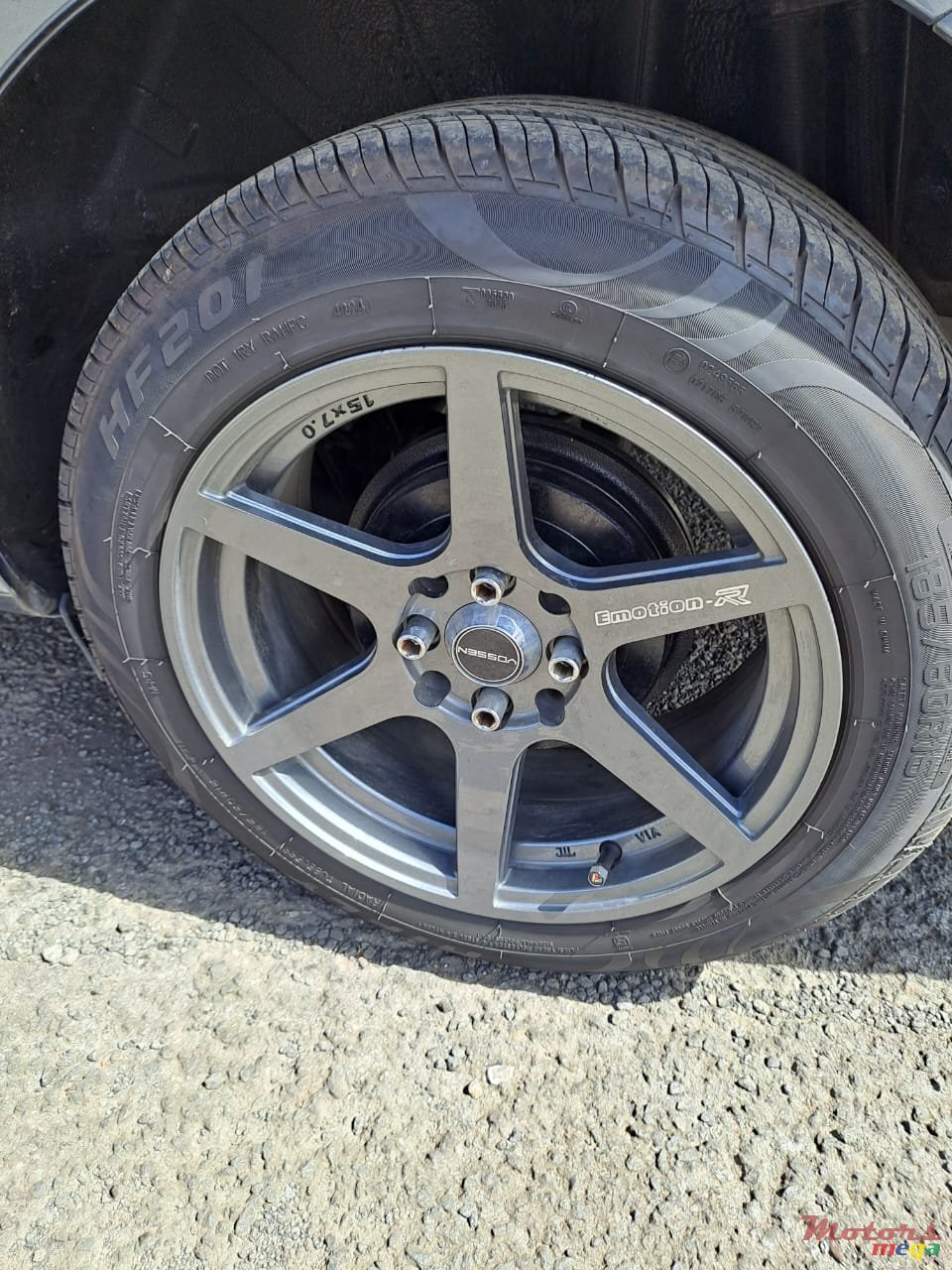 2019' Toyota Yaris photo #6