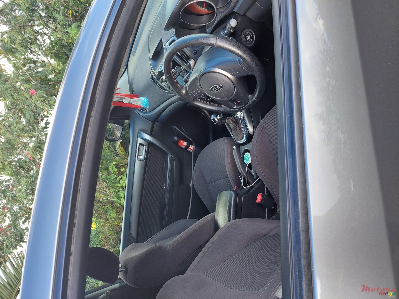 2011' Kia Koup photo #6