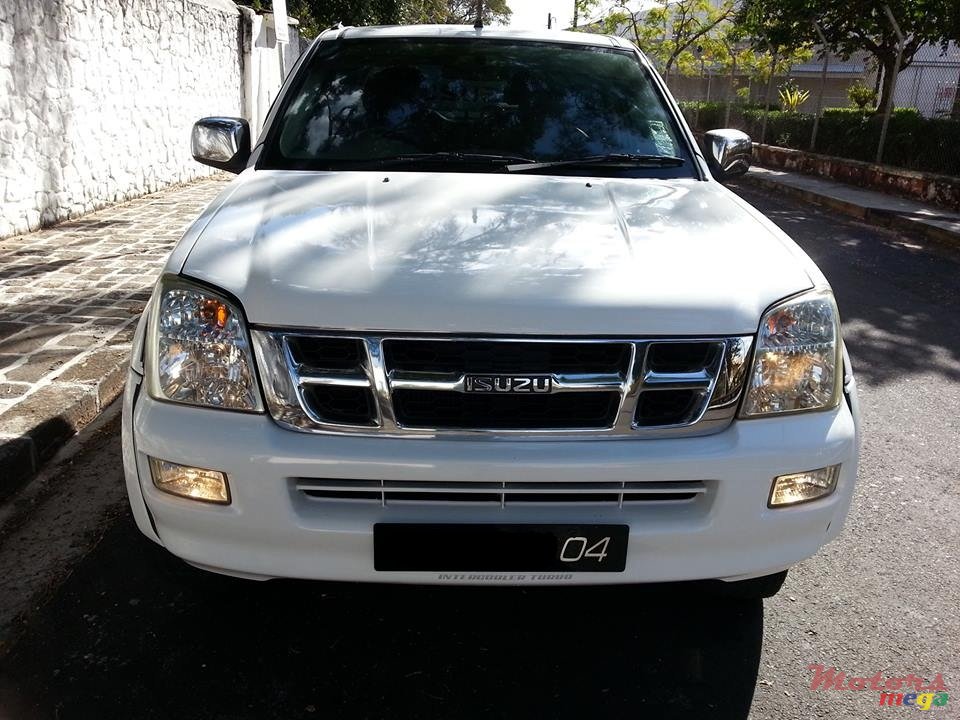 2004' Isuzu D-Max photo #2