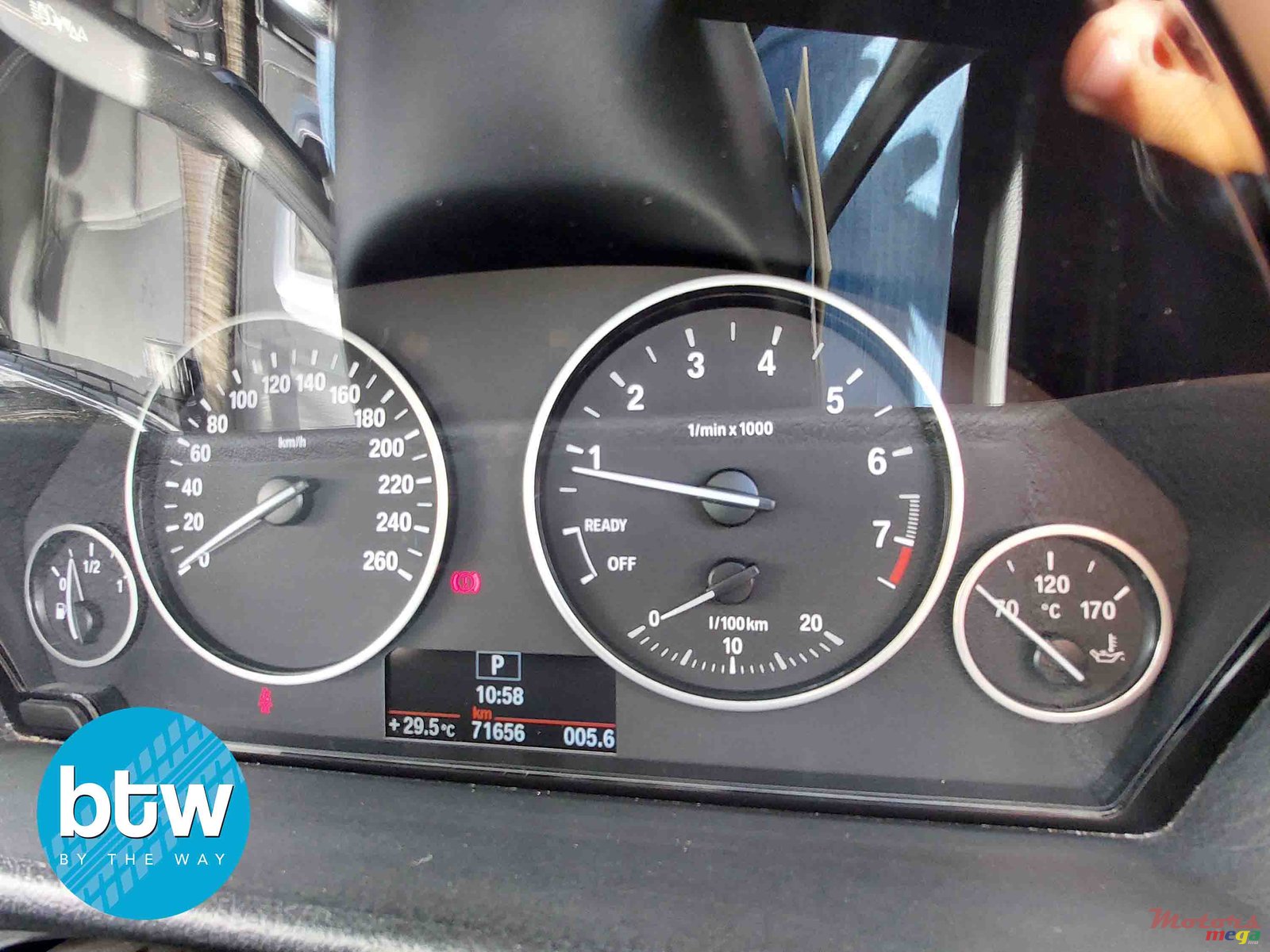 2012' BMW 3 Series photo #7