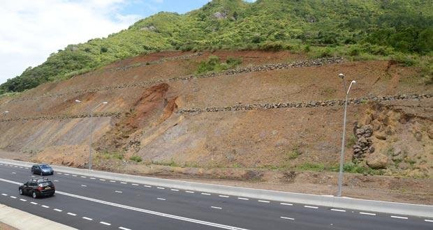 Road Terre Rouge-Verdun: Be Careful of Landslides!