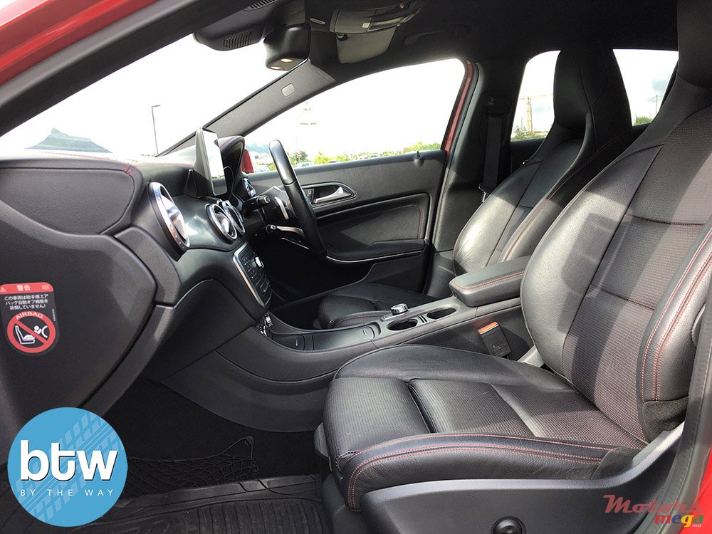 2017' Mercedes-Benz GLA 180 photo #5