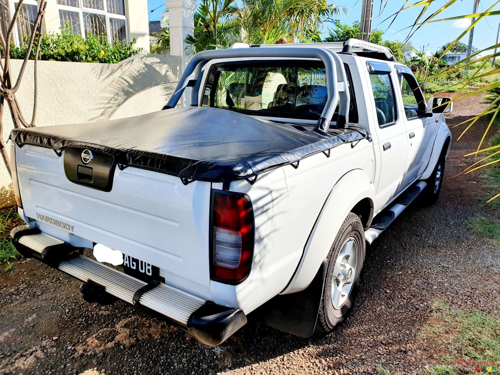 2008' Nissan Hardbody NP300 3.0 Turbo photo #2
