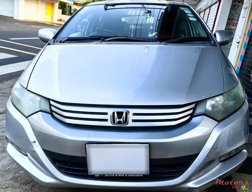 2011' Honda Insight photo #1