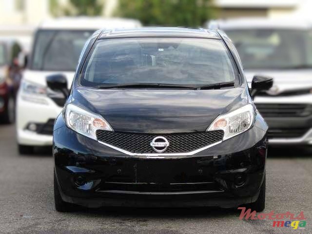 2015' Nissan photo #1